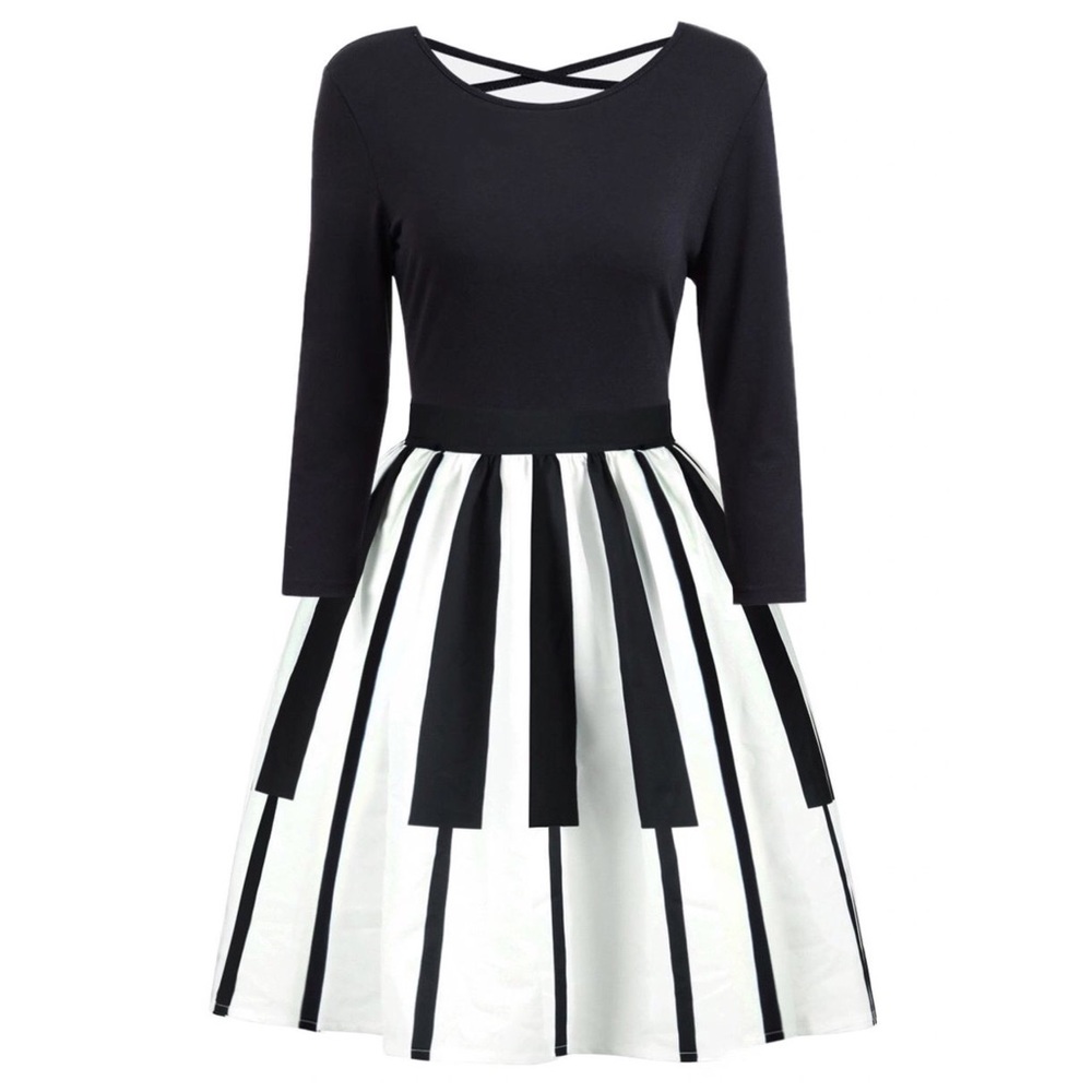 Black & White Swing Dress - Picture 1 of 11